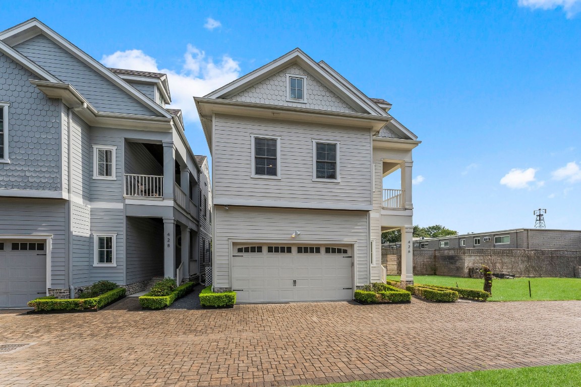 426 Marshall Street Houston, TX 77006 - Photo 6 of 44