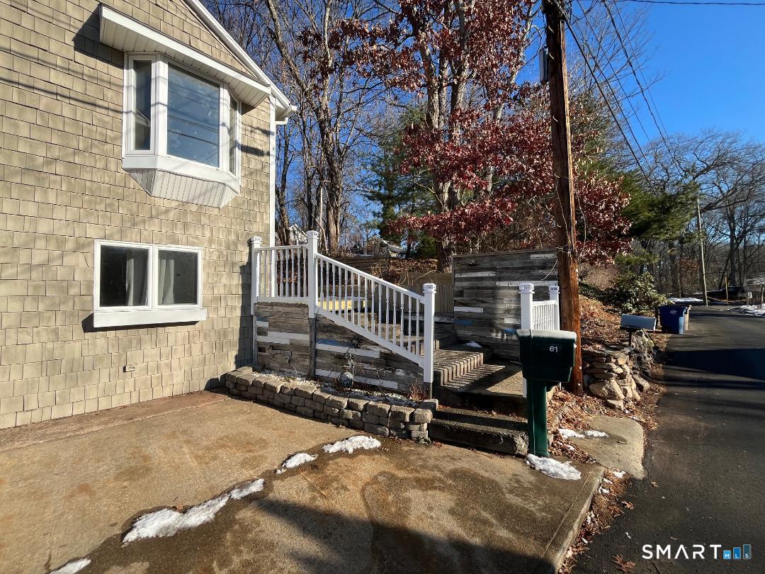 61 Tankerhoosen Road Vernon, CT 06066 - Photo 3 of 34