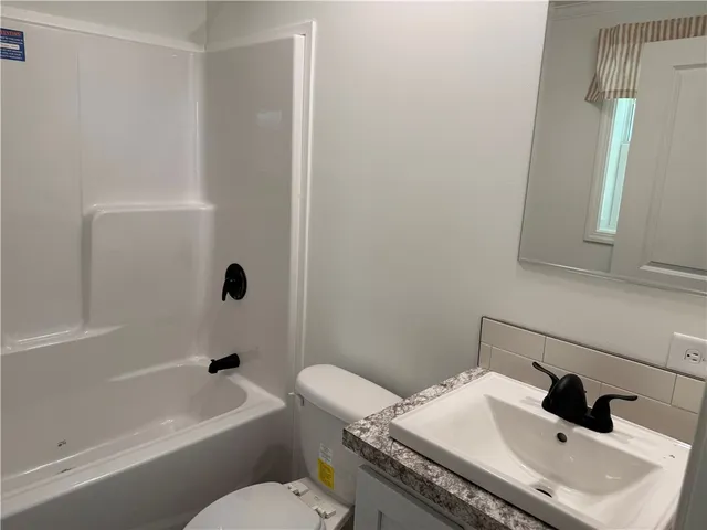 $114,900 | 5129 East Lake Road, Unit 1, Livonia, NY 14487