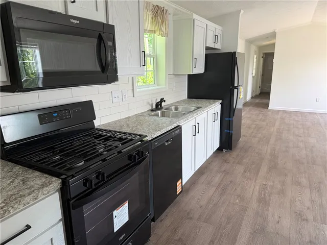 $114,900 | 5129 East Lake Road, Unit 1, Livonia, NY 14487