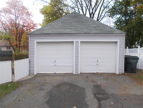 170 Lucerne Road Springfield, MA 01119 - Photo 7 of 28