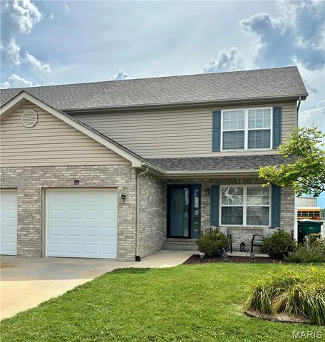 $215,000 | 227 Alamosa Drive, Freeburg, IL 62243