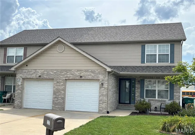 $215,000 | 227 Alamosa Drive, Freeburg, IL 62243