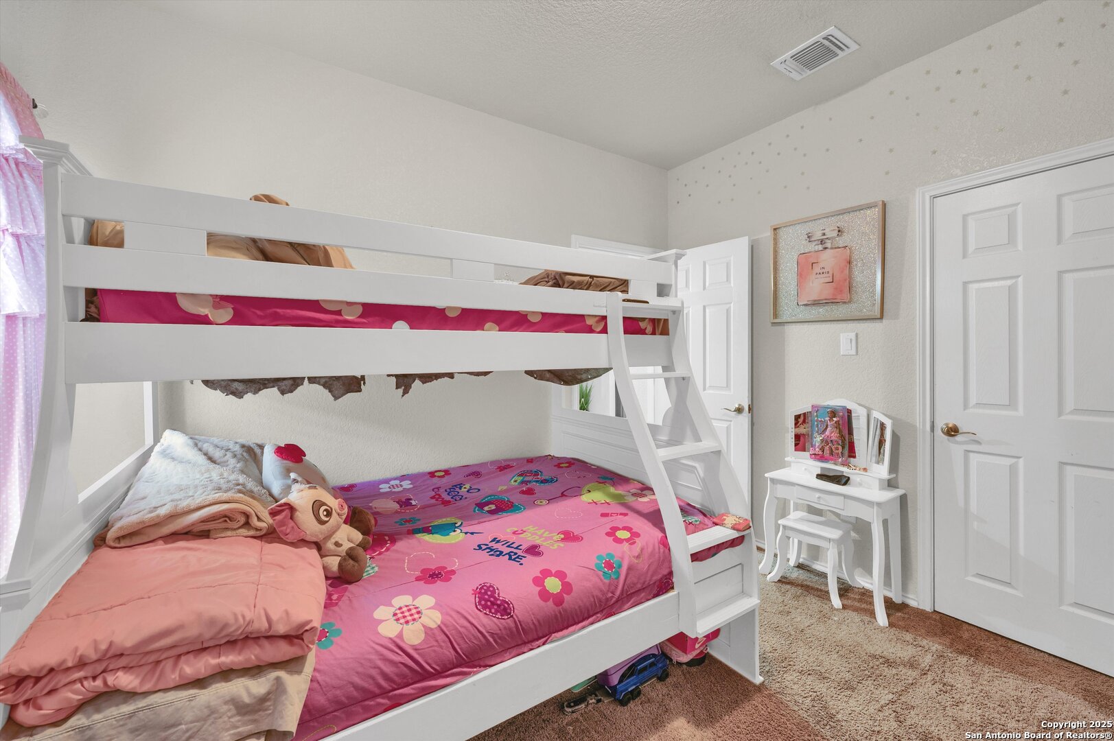 7235 Lunar Eclipse Converse, TX 78109 - Photo 22 of 29 a bedroom with a bed and furniture