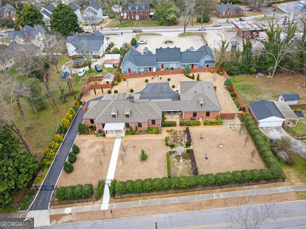 $879,900 | 168 Park Avenue, Winder, GA 30680
