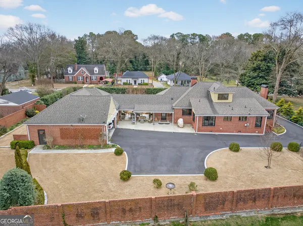 $879,900 | 168 Park Avenue, Winder, GA 30680