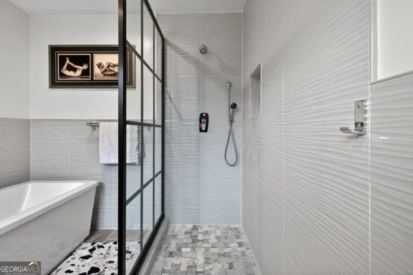 $879,900 | 168 Park Avenue, Winder, GA 30680