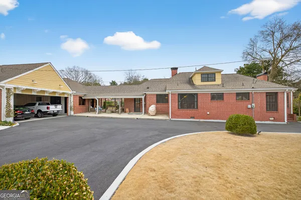 $879,900 | 168 Park Avenue, Winder, GA 30680