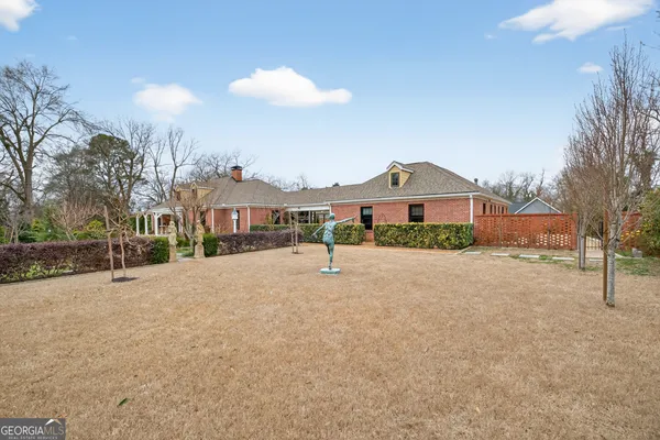 $879,900 | 168 Park Avenue, Winder, GA 30680