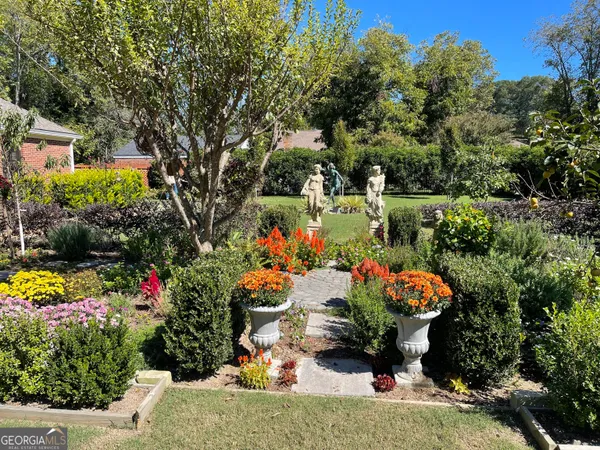 $879,900 | 168 Park Avenue, Winder, GA 30680