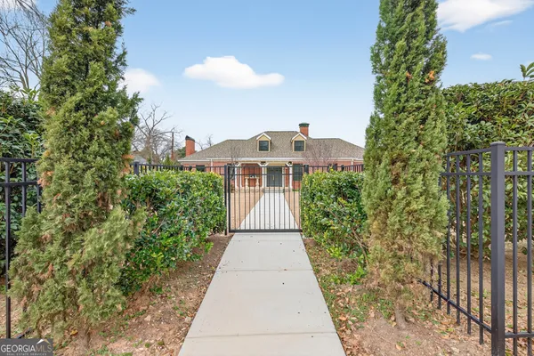 $879,900 | 168 Park Avenue, Winder, GA 30680