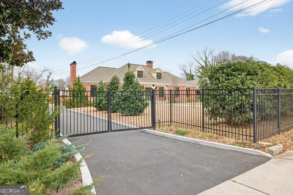 $879,900 | 168 Park Avenue, Winder, GA 30680