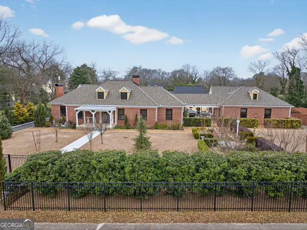 $879,900 | 168 Park Avenue, Winder, GA 30680