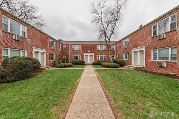 $150,000 | 72 Fox Road, Unit 7B, Edison, NJ 08817
