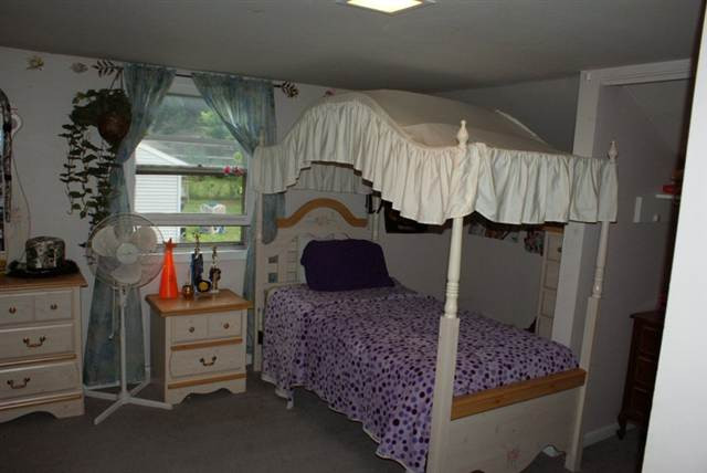 1053 Wtry Road Niskayuna, NY 12309 - Photo 6 of 8 Photo 6