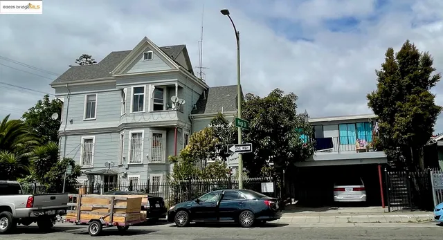 a car parked in front of a house