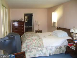 309 Lyster Road Oreland, PA 19075 - Photo 5 of 6 Gallery Image 5