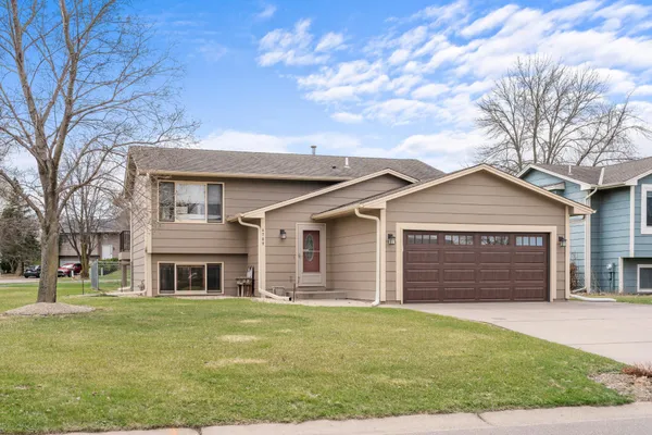 $380,000 | 6709 110th Avenue North, Champlin, MN 55316