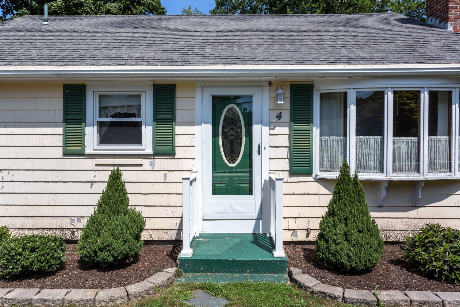 4 Southgate Road Franklin, MA 02038 - Photo 5 of 38 Gallery Image 5