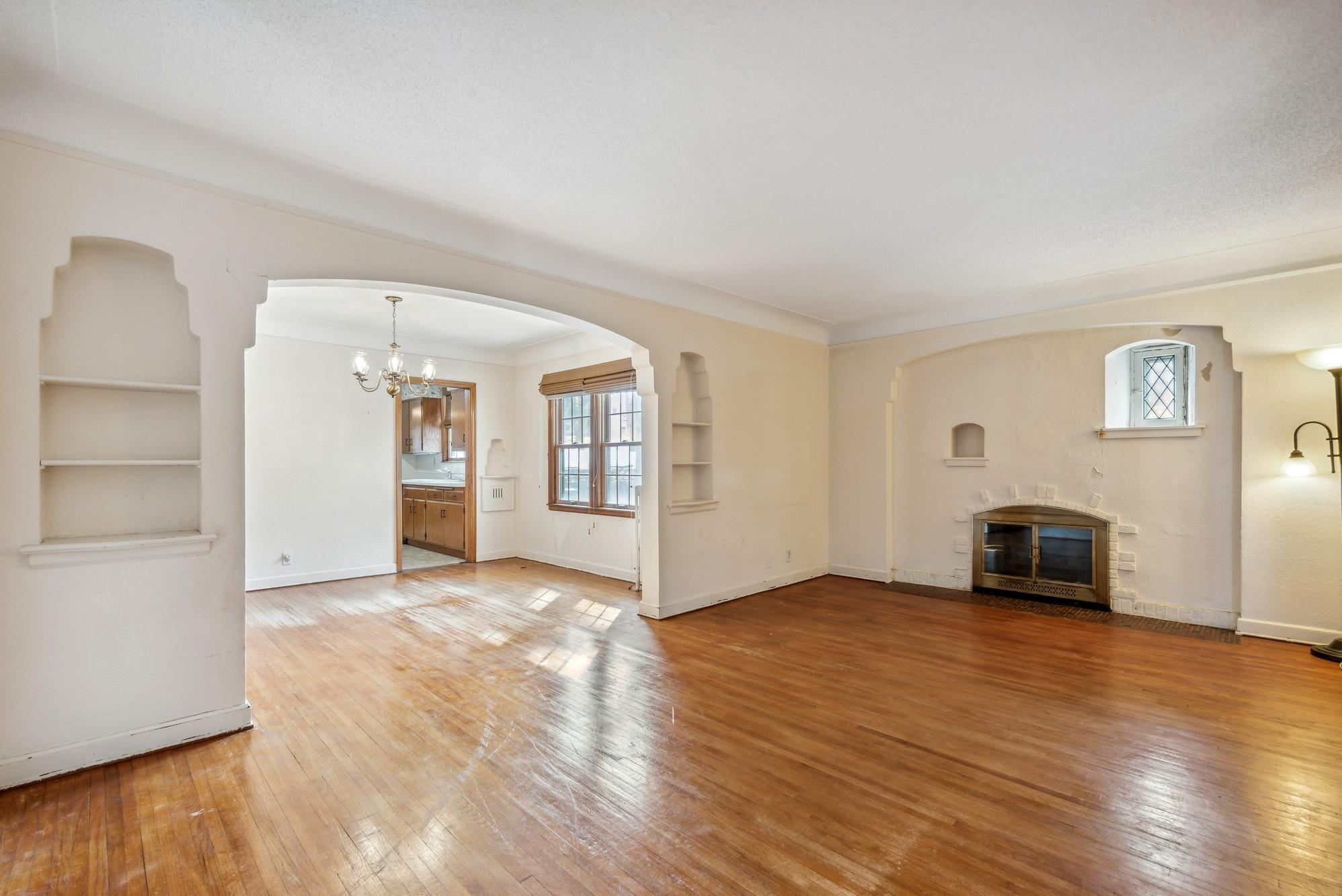 4051 Sunnyside Road Edina, MN 55424 - Photo 5 of 27 Gallery Image 5