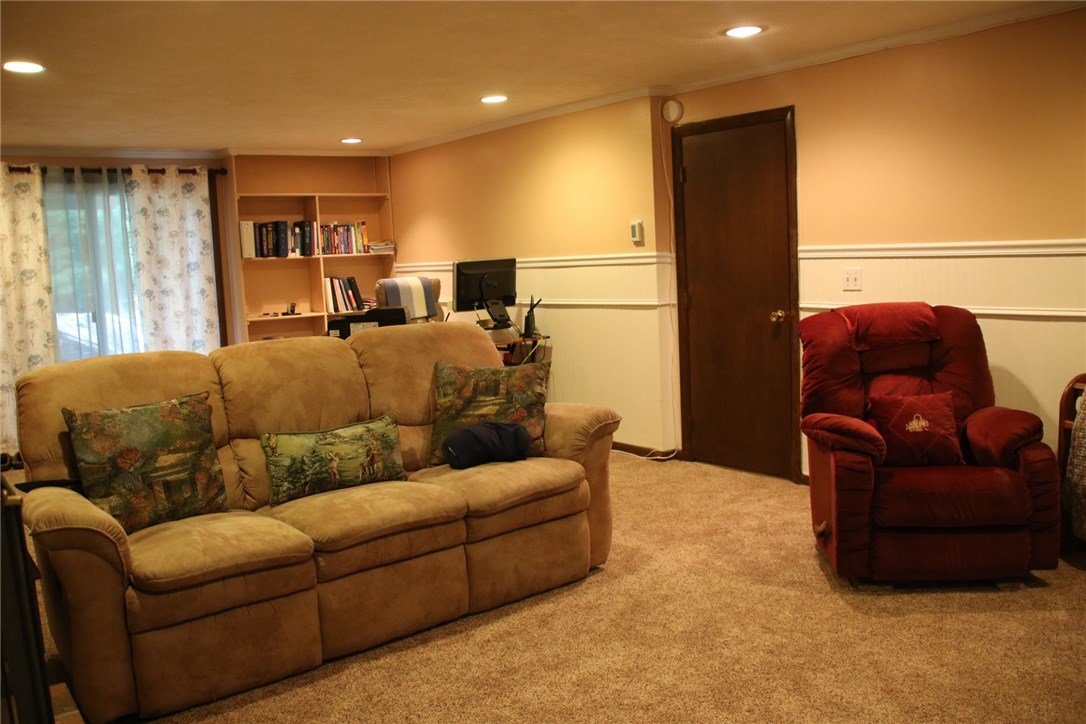 435 Cowesett Road Warwick, RI 02886 - Photo 21 of 37