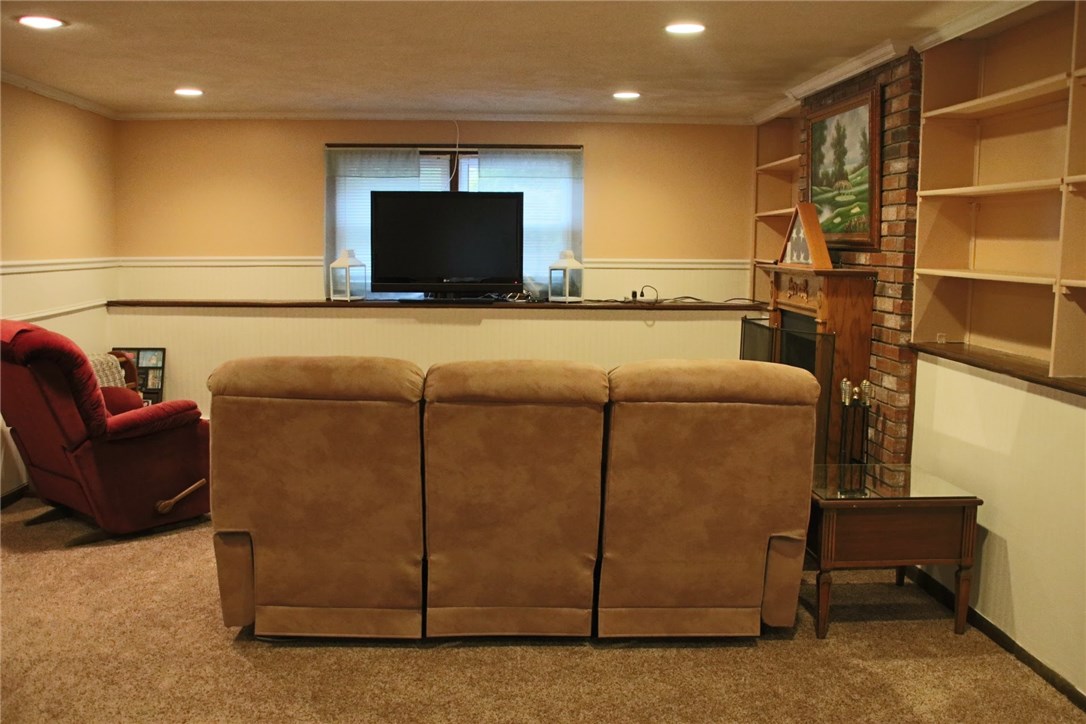 435 Cowesett Road Warwick, RI 02886 - Photo 23 of 37
