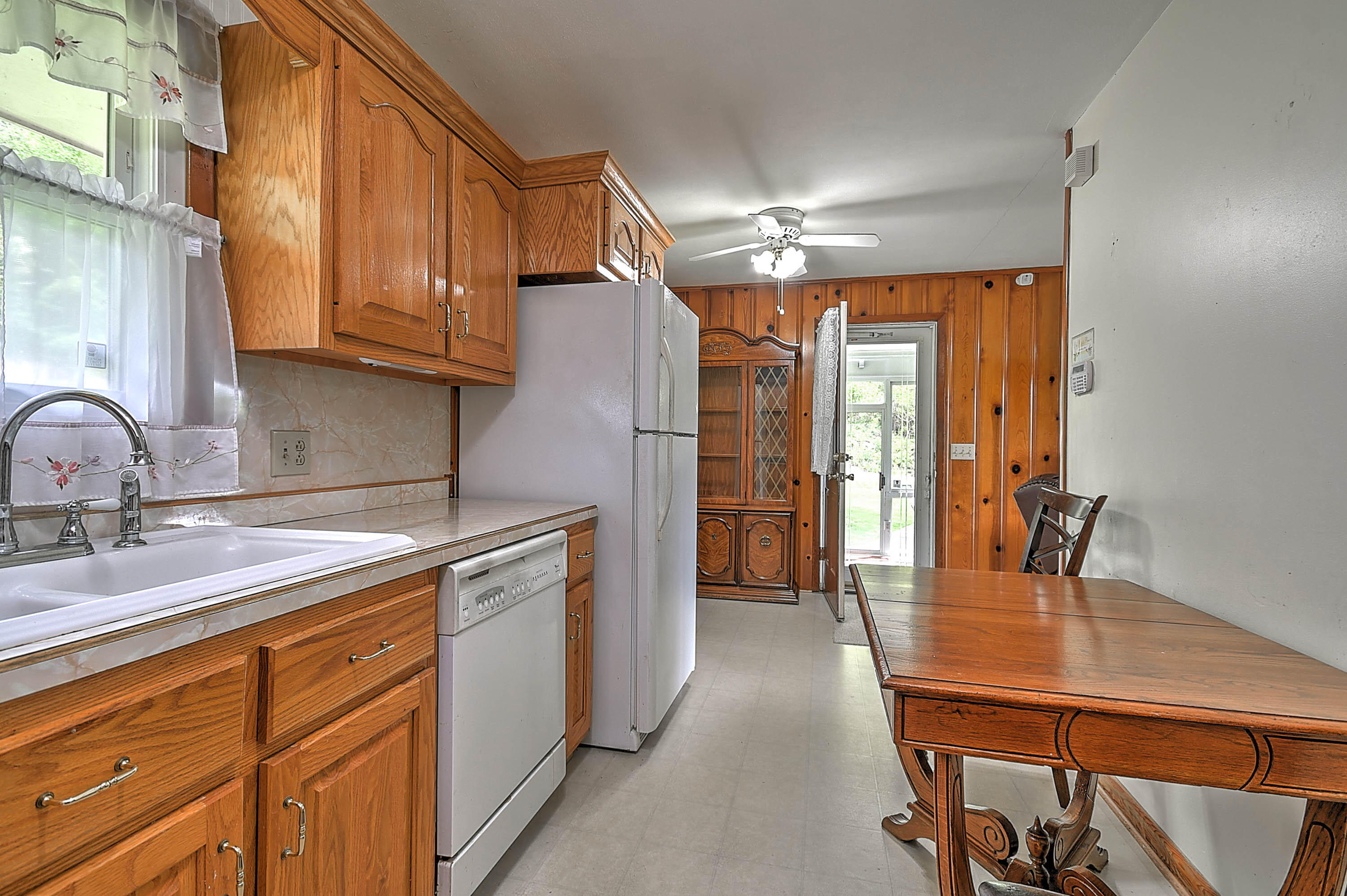 106 Double Springs Road Fall Branch, TN 37656 - Photo 7 of 39 Double Springs-19