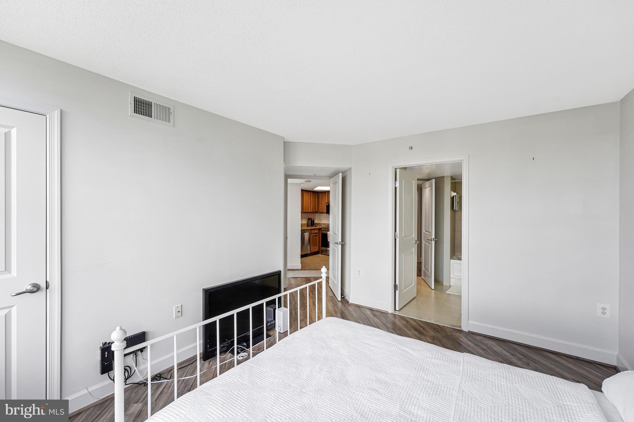 11800 Sunset Hills Road, Unit 506 Reston, VA 20190 - Photo 16 of 38