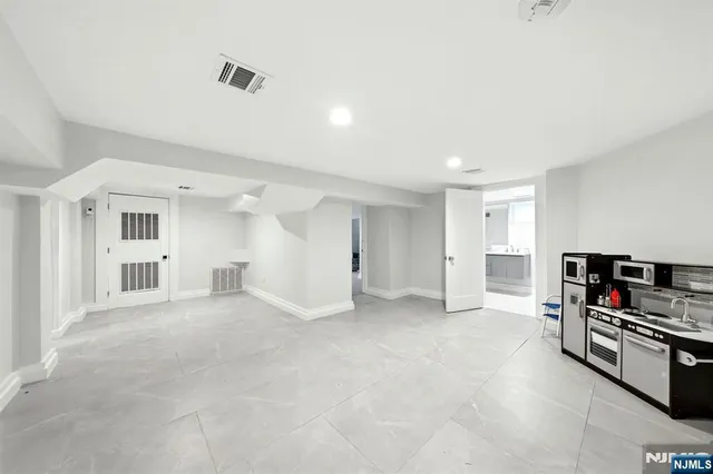 $8,250 | 108 Lafayette Avenue, Passaic, NJ 07055