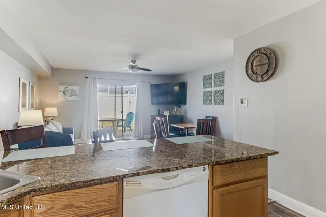 $155,000 | 1664 Beach Boulevard, Unit 88, Biloxi, MS 39531