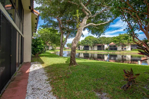 $2,600 | 10624 Tropic Palm Avenue, Unit 202, Boynton Beach, FL 33437