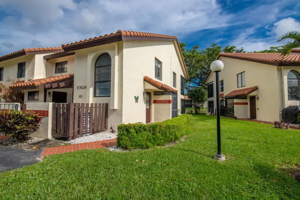 $2,600 | 10624 Tropic Palm Avenue, Unit 202, Boynton Beach, FL 33437