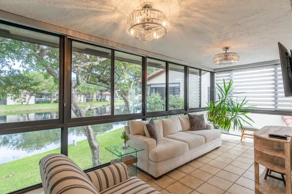 $2,600 | 10624 Tropic Palm Avenue, Unit 202, Boynton Beach, FL 33437