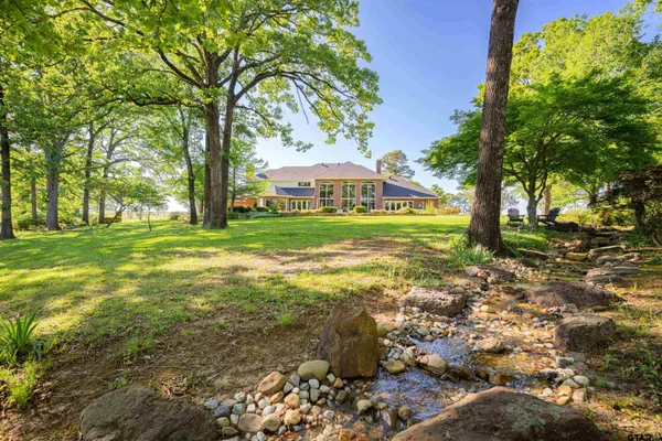 a view of yard with lake view