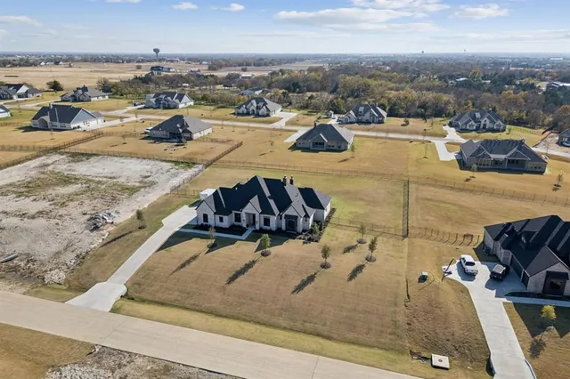 $899,000 | 115 Knoll Trail, Gunter, TX 75058