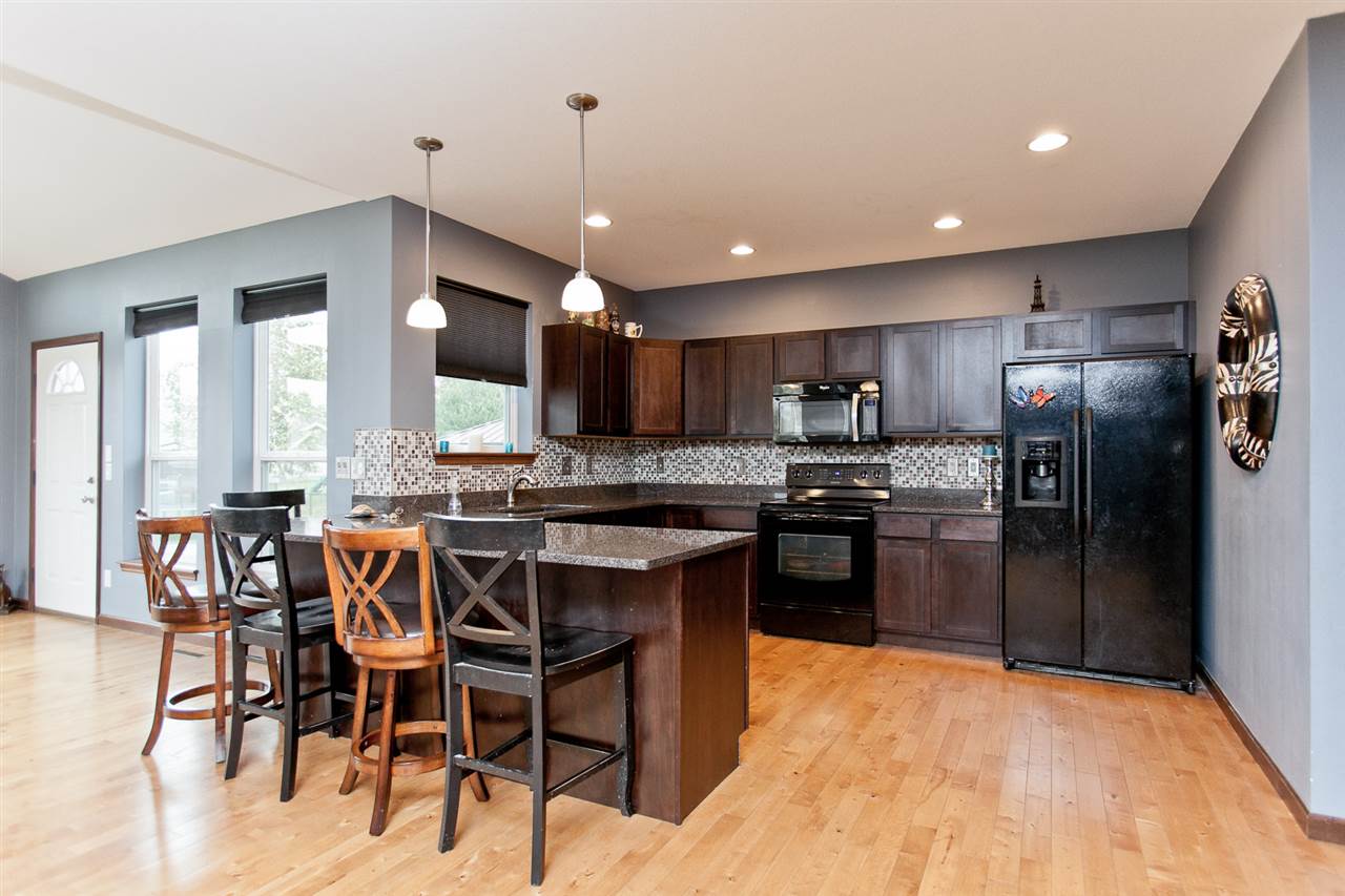 2595 Newcastle Road Marion, IA 52302 - Photo 12 of 50 Gallery Image 12