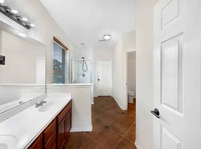 $305,000 | 7 Huntington Bend Drive, Manvel, TX 77578