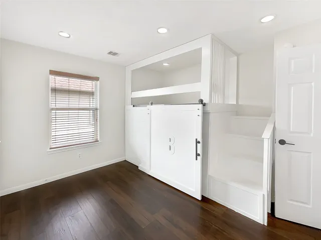 $305,000 | 7 Huntington Bend Drive, Manvel, TX 77578