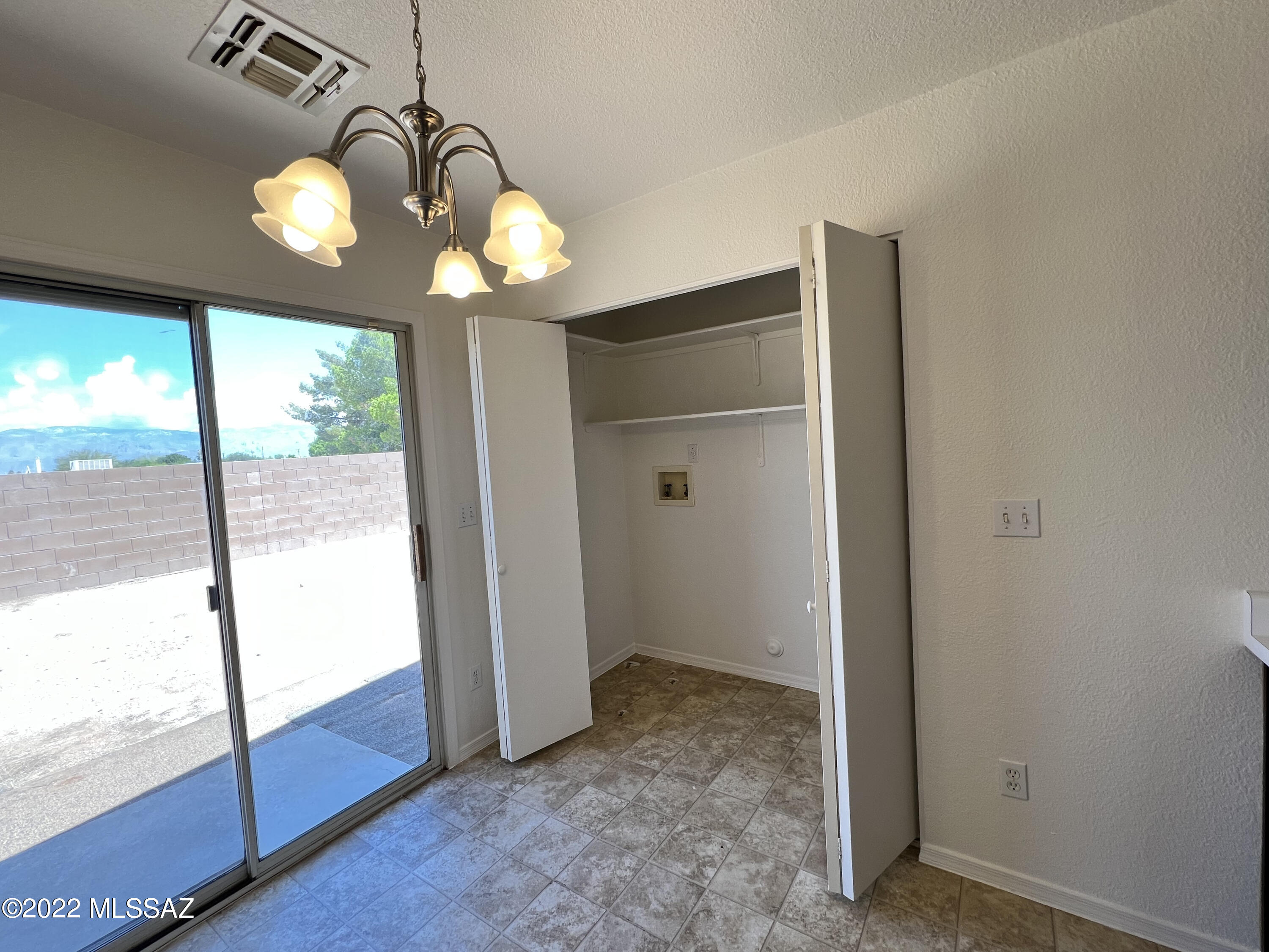 7025 Mitchell Flyer Road Tucson, AZ 85730 - Photo 8 of 17