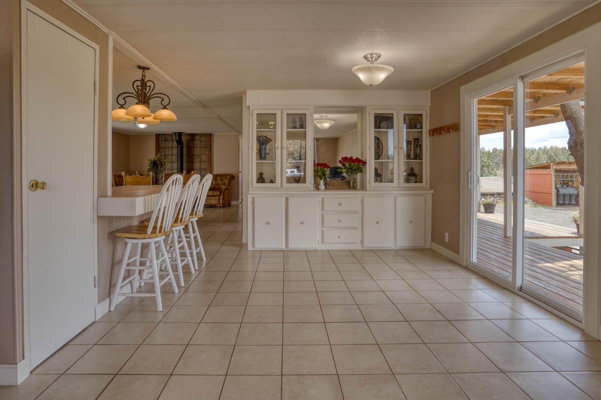 63893 Deschutes Market Road Bend, OR 97701 - Photo 9 of 48 crep5647_7