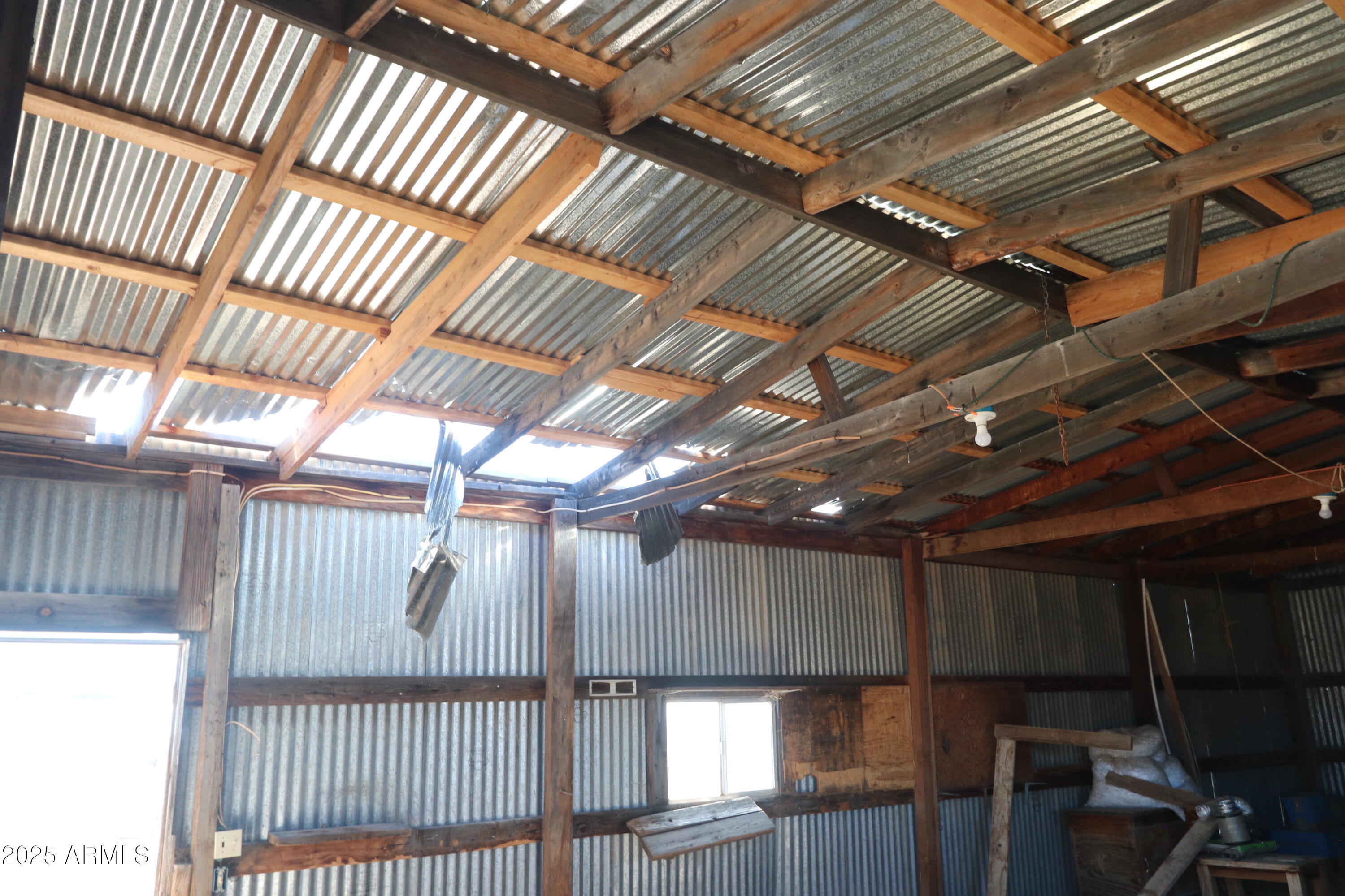 11730 North Hideout Ranch Road San Simon, AZ 85632 - Photo 6 of 14 a view of an empty room