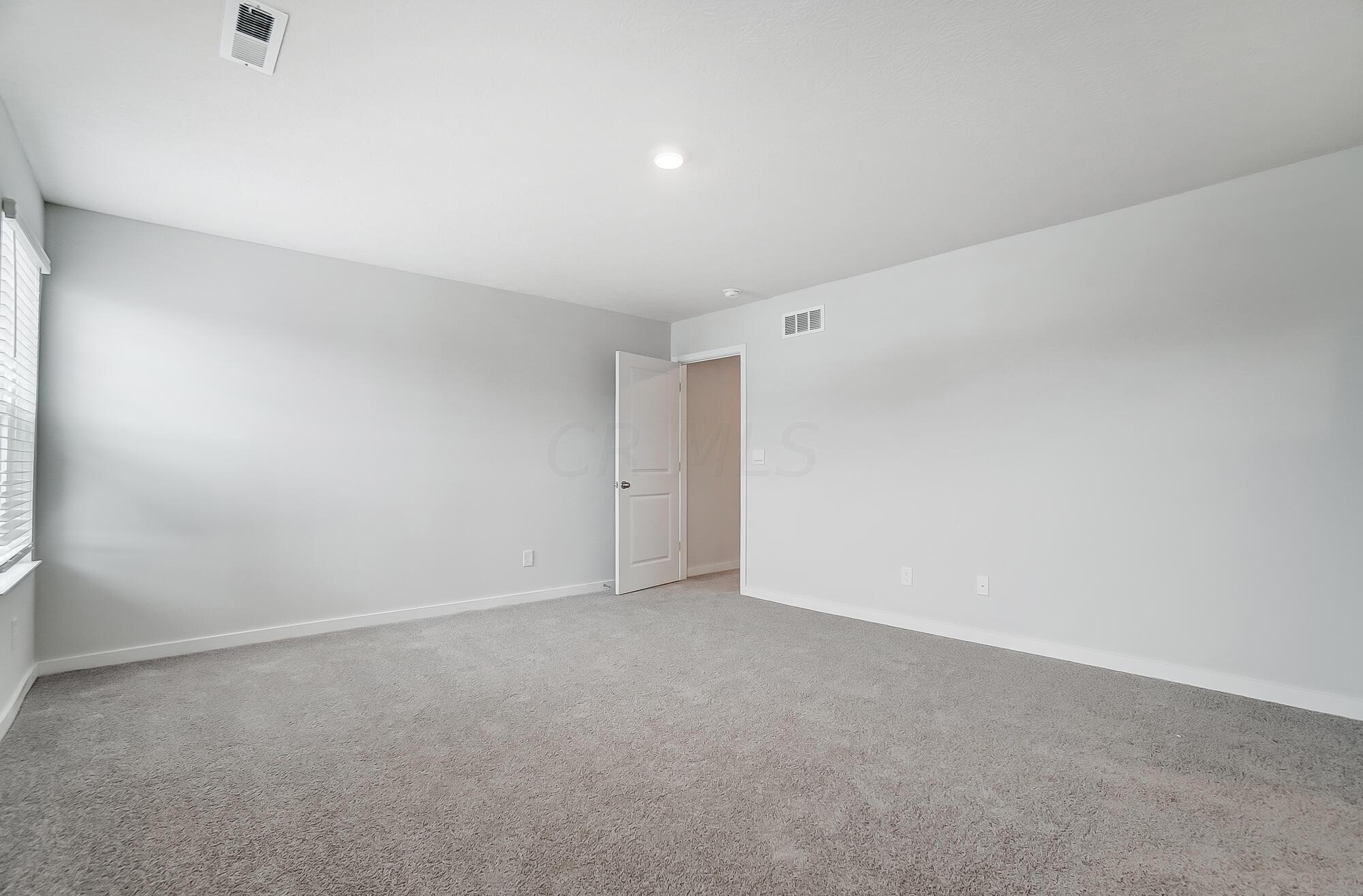 6378 Ripken Street Columbus, OH 43228 - Photo 24 of 51 024