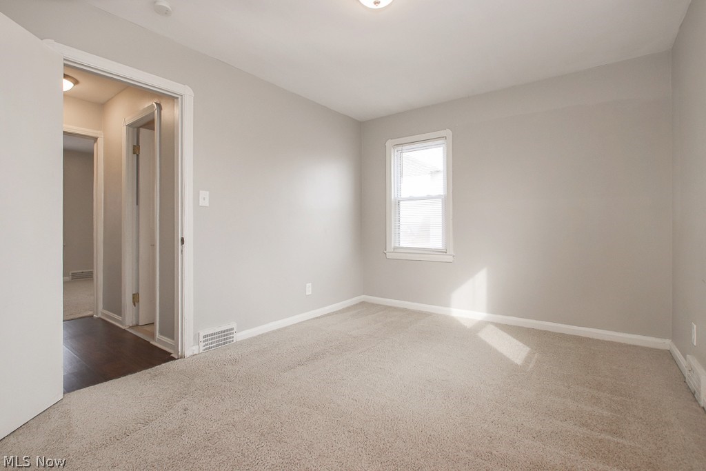 6906 Snow Road Parma, OH 44129 - Photo 8 of 13