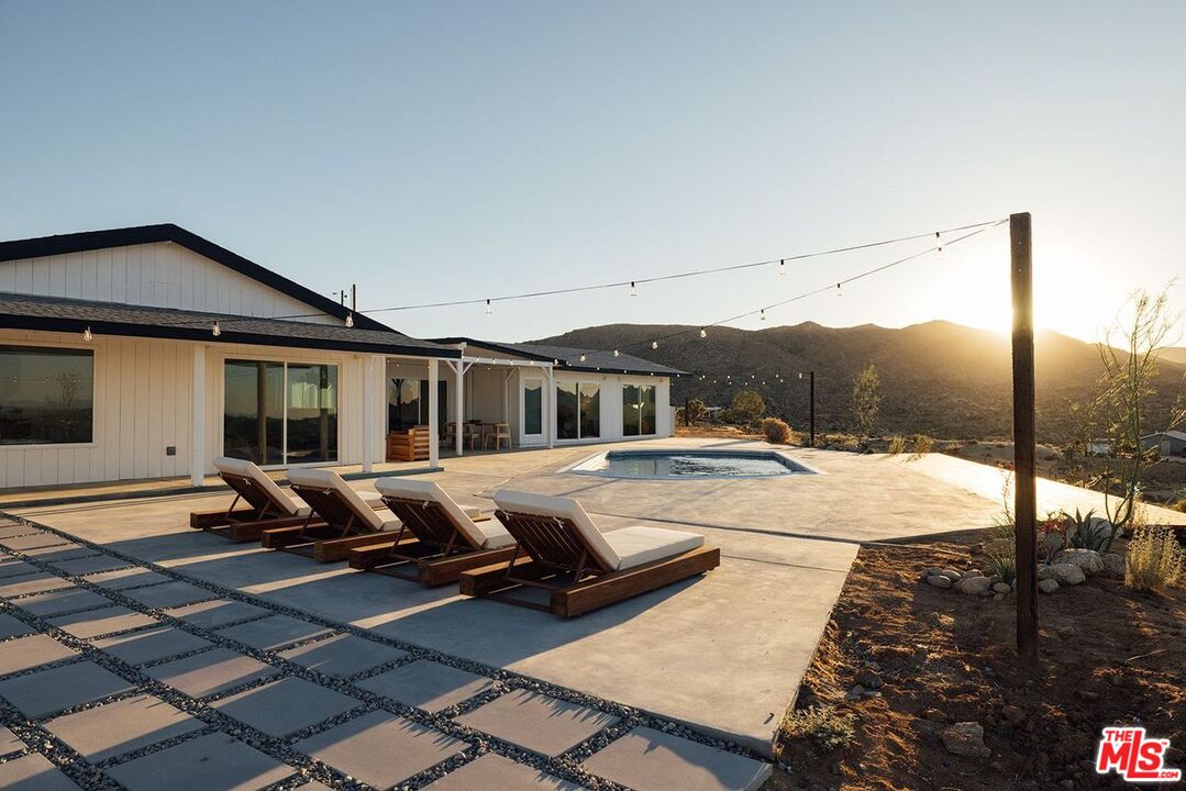 55522 Chaparral Road Yucca Valley, CA 92284 - Photo 3 of 64