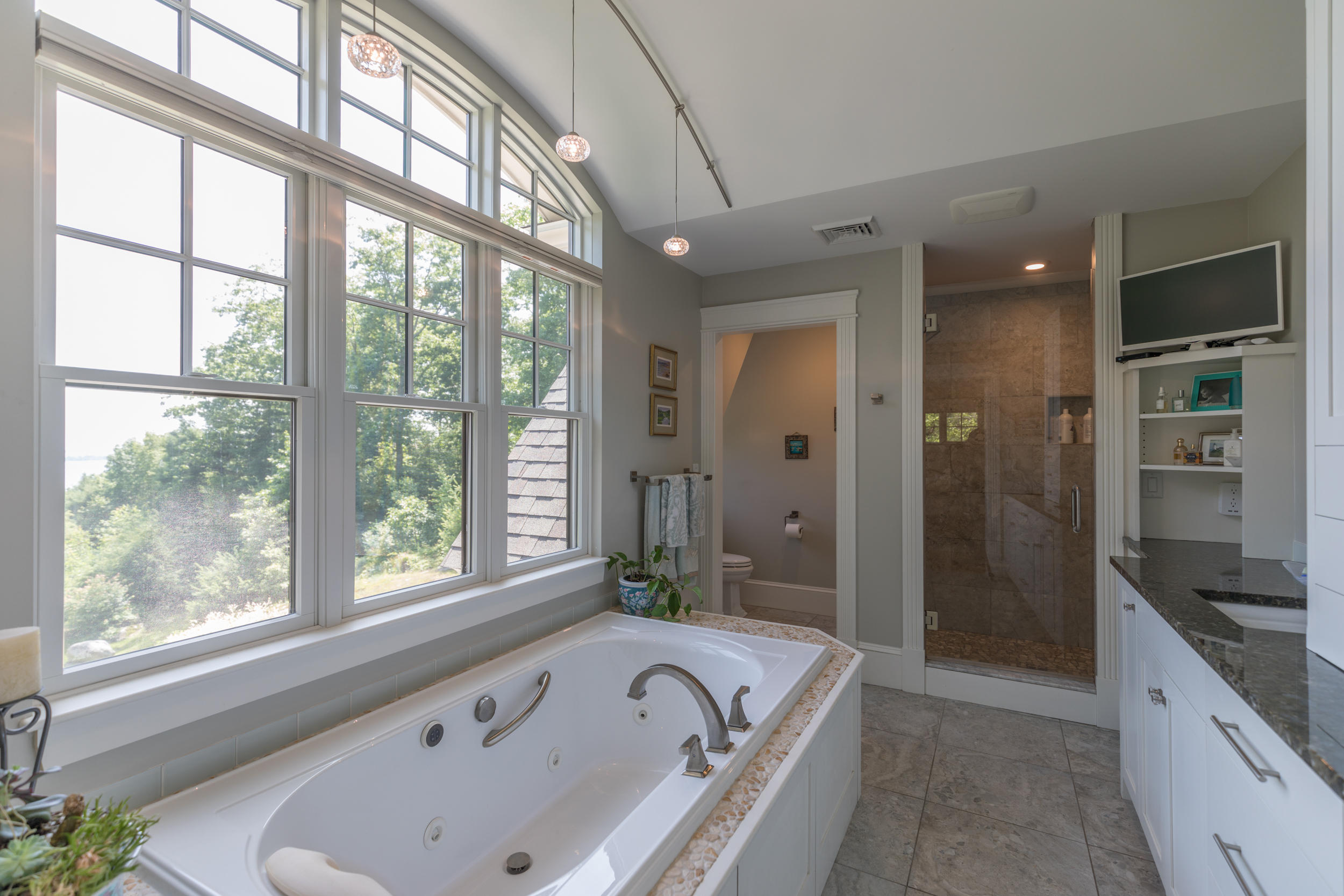 107 Ravine Drive Cumberland Foreside, ME 04110 - Photo 8 of 43 107_ravine_int_web-53