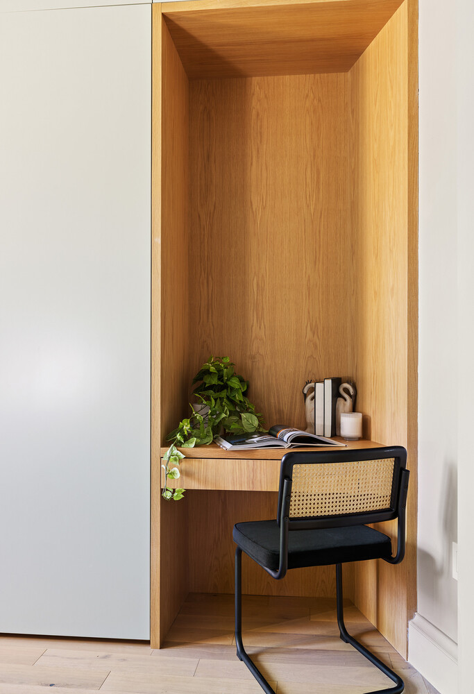 265 Riverside Drive, Unit 11F Manhattan, NY 10025 - Photo 5 of 10 a view of a room with a table and chairs