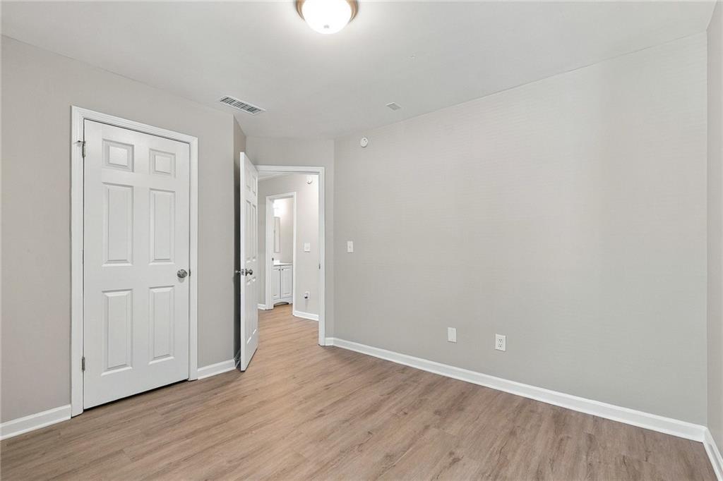 1607 Jonesboro Road Southeast Atlanta, GA 30315 - Photo 12 of 17 Gallery Image 12