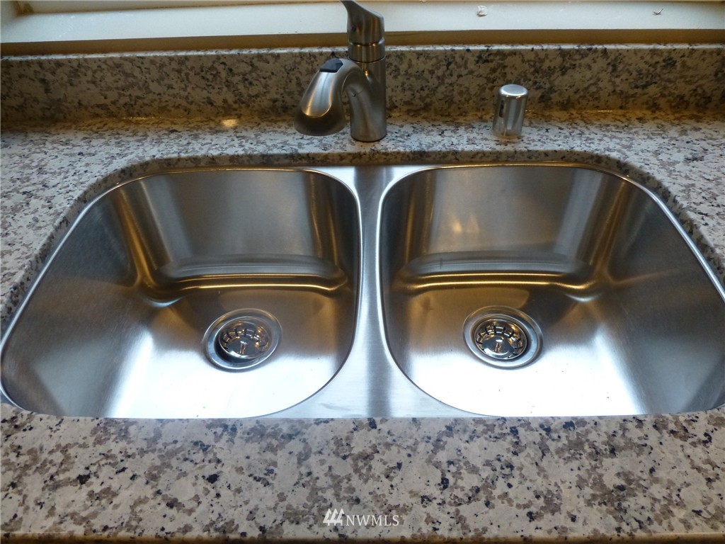3870 Banner Road Southeast Port Orchard, WA 98366 - Photo 3 of 13 Gallery Image 3