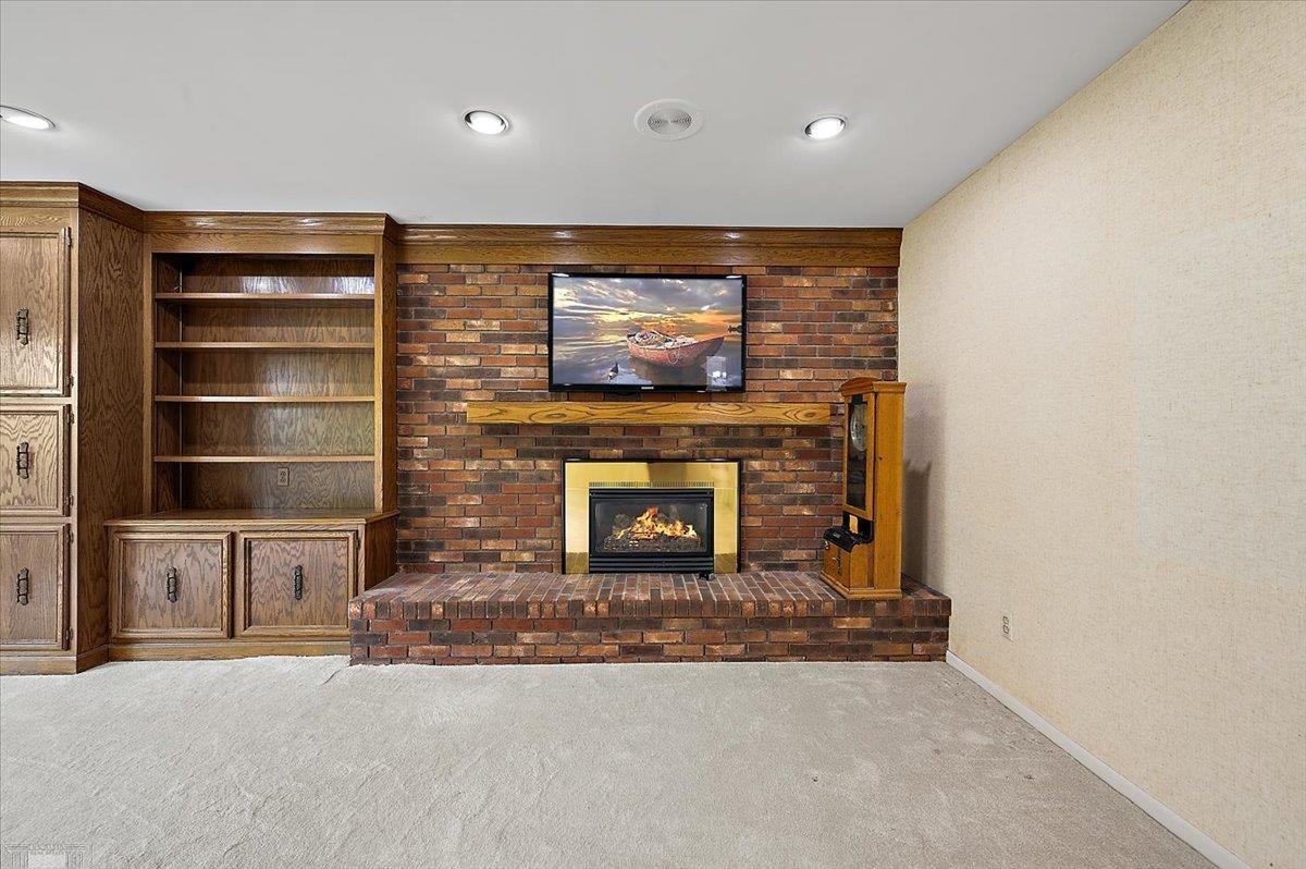 632 South Rosedale Court Grosse Pointe, MI 48236 - Photo 24 of 63 50181913-7bd85b78-cc99-4db4-a12b-e429de9d89cb.JPG