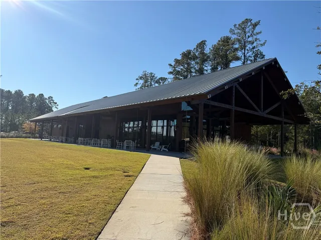 $2,700 | 247 Crosstown Avenue, Richmond Hill, GA 31324